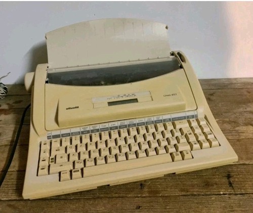 Macchina scrivere olivetti - da,