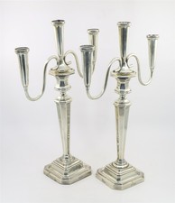Coppia di candelabri James