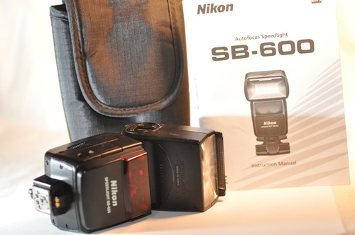 Nikon 600 speedlight - nikon,