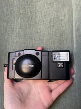 Olympus XA2 con Flash A11