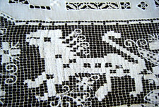 Antique ITALY Runner Bosa lace