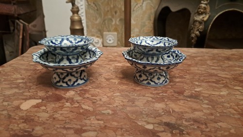 Set ciotole antiche in - di,