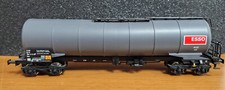 PIKO - CARRO CISTERNA A CARRELLI "ESSO" Art. 95497