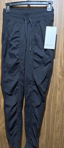 Lululemon dance studio - lululemon,