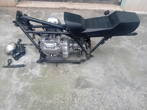 Guzzi mans 1 - guzzi, le