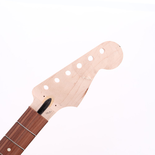 Stratocaster collo non - stratocaster, finito