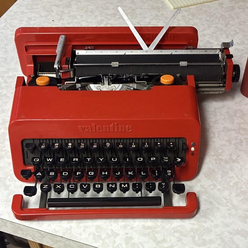 Olivetti valentine typewriter - olivetti,