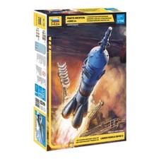 Zvezda #7500 1/144 Soyuz