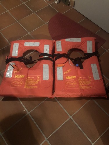 Coppia giubbotti salvagente - , +