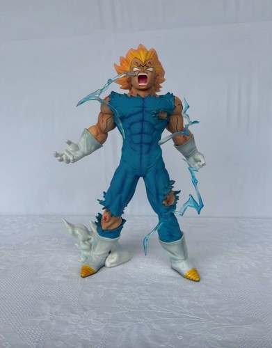 Figure dragon ball majin - ball,