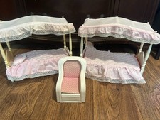 Lotto 3 pezzi di mobili Barbie