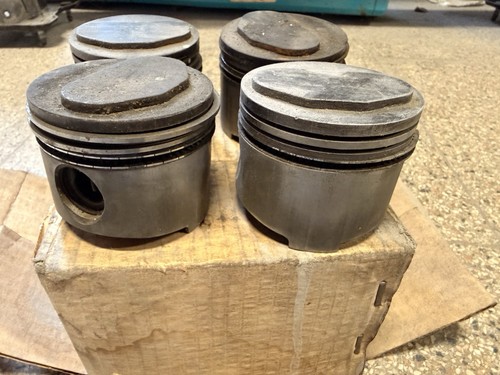Kit pistoni 62 - 4, 62,5