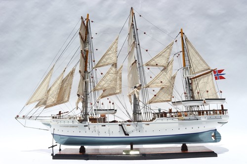 Modellino nave vela - a,