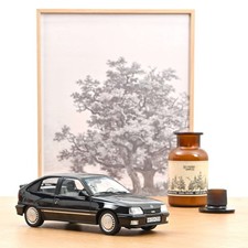 Opel Kadett E GSI 3 porte sport 1991 nero met. Helmut Schmidt Norev 1:18