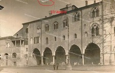 dq483 foto mantova piazza