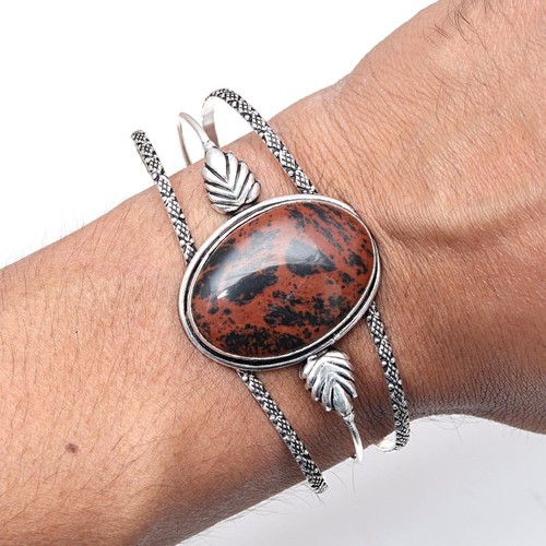 Bracciali braccialetti fatti - , a