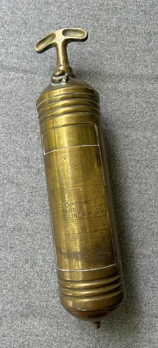 Extincteur pyrene jeep - extincteur, gmc
