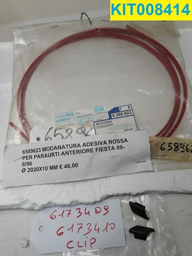 Modanatura adesiva paraurti
