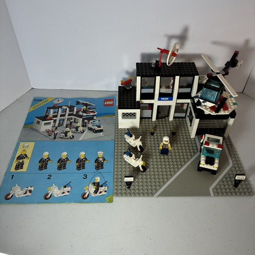 Lego police command base - police,