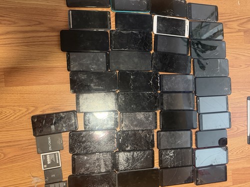 Lot smartphones sold - of, –