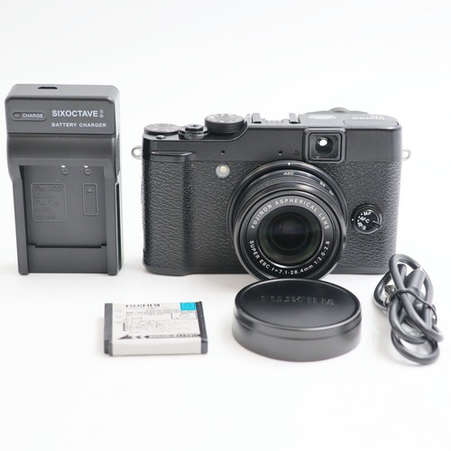Fotocamera digitale compatta