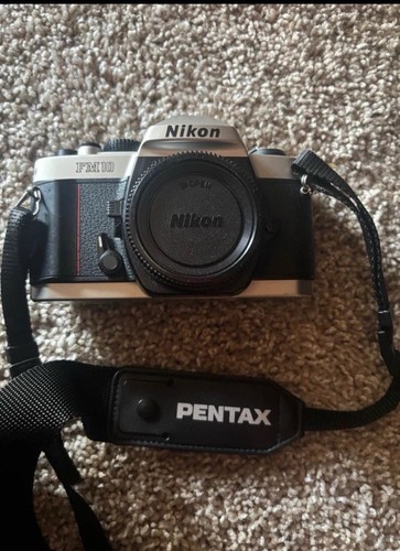 Nikon fm10 35mm camera body - nikon,