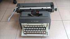 Macchina da scrivere Olivetti