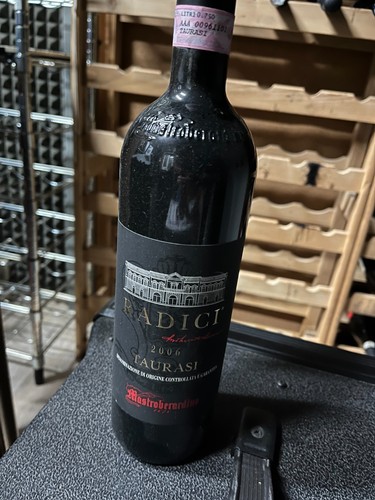Taurasi radici docg - radici,