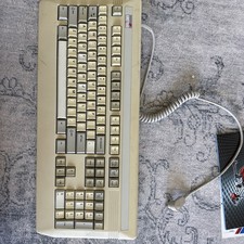 AMSTRAD 7220000824 COMPUTER