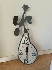 Orologio da parete Arti e Mestieri ispirato a “La persistenza della memoria” di