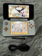 New Nintendo 2DS XL + SD da 64