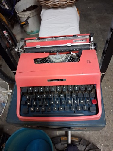 Macchina scrivere olivetti - scrivere,