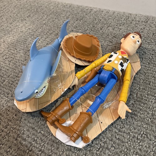 Disney pixar toy - disney, shark