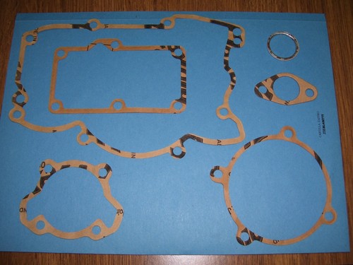 Guarnizioni motore - , )