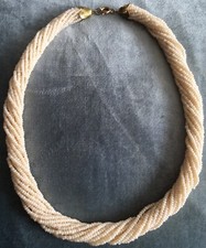 Collana vintage con torsa