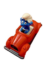Puffo su macchina rossa - Italia 1983 MARCA “ Esci”  -  Smurf Car Esci 1983 -