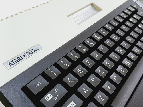 Atari 800xl home computer - 800xl,
