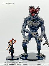 D&D Pathfinder Mini Shattered