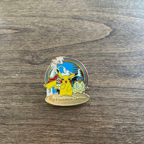 Pokemon center pins 2005 - center,