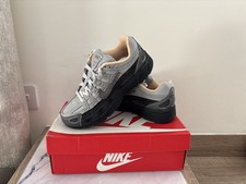 Nike P-6000 grigio fumo nuove