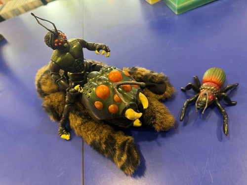 1984 sectaurs coleco skulk - by,