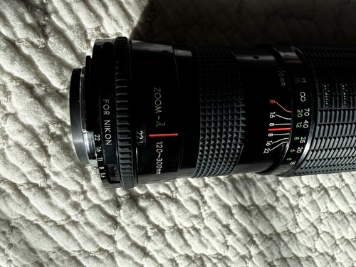 Sigma zoom 120 - mm, f/5.6