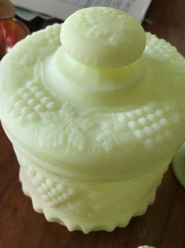 Fenton grape cable canister - fenton,