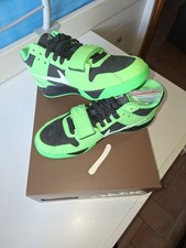Size US 9 (EUR 42.5) - Travis