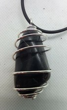 Ciondolo tormalina nera