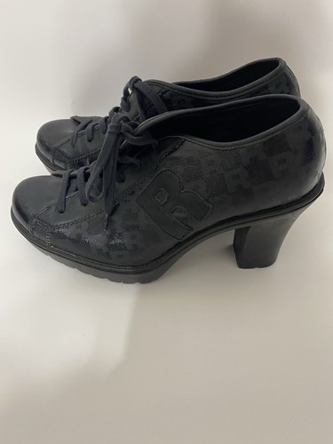 Scarpe nere con tacco - , alto