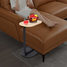 Tavolino a forma di C