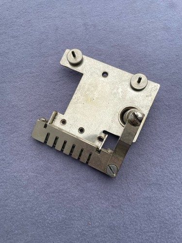 Tremolo coda per chitarra - per,
