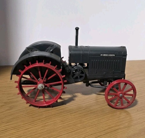 Trattore epoca cormick - trattore, d'epoca