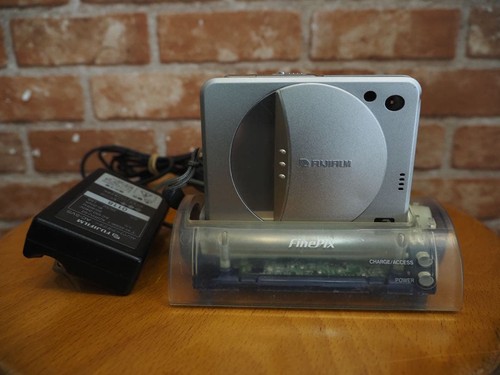 Fujifilm metal finepix - fujifilm,